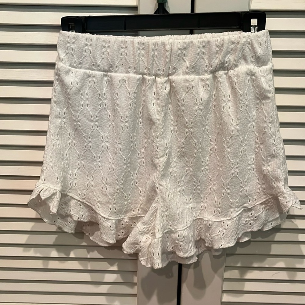 White eyelet boutique shorts